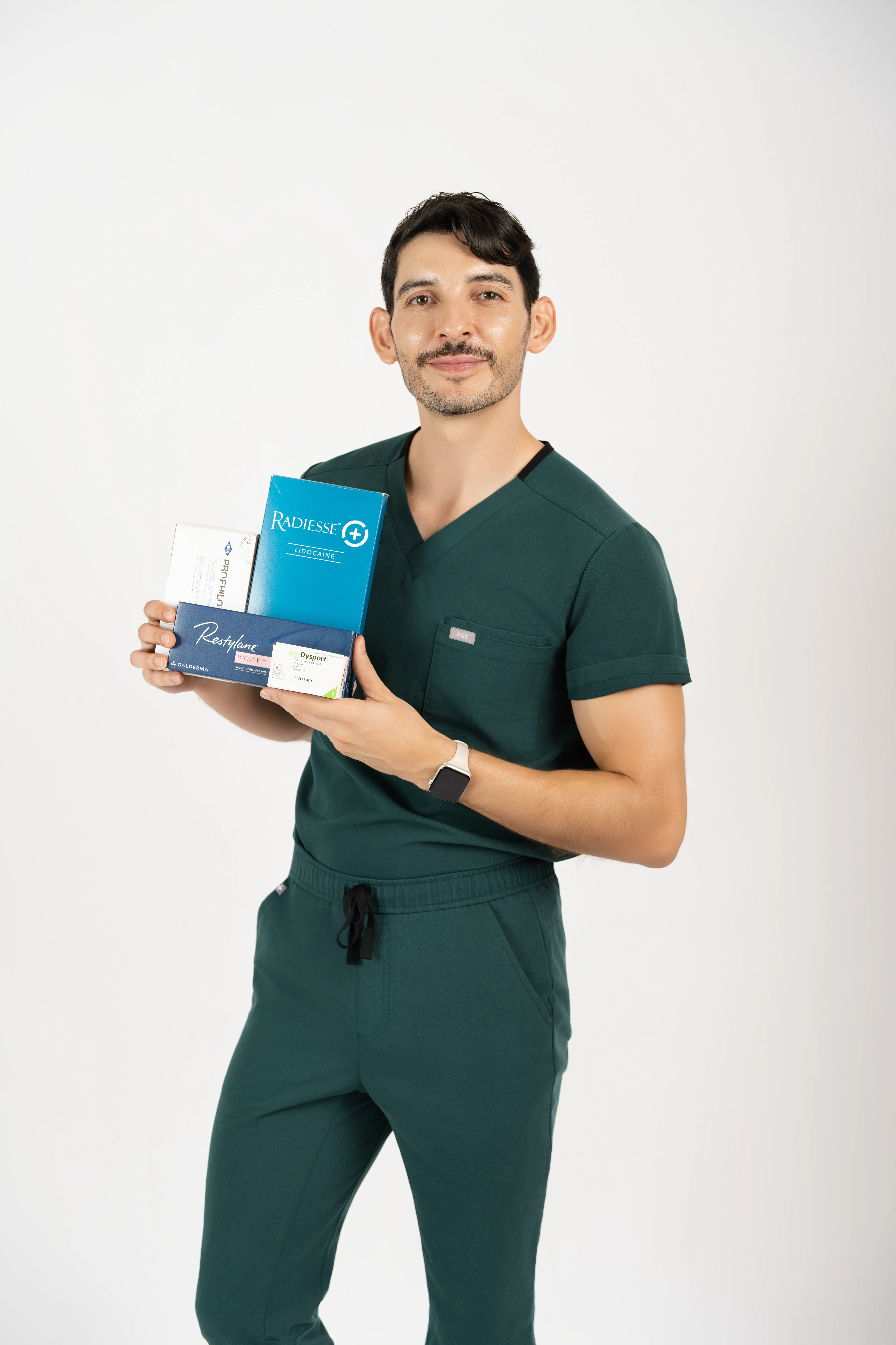 Dr. Víctor Hugo Zúñiga — Formación internacional